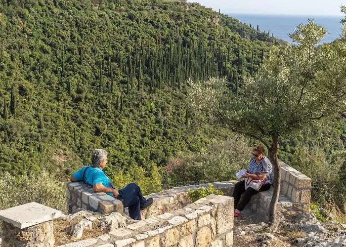 Trisilio Кардамили