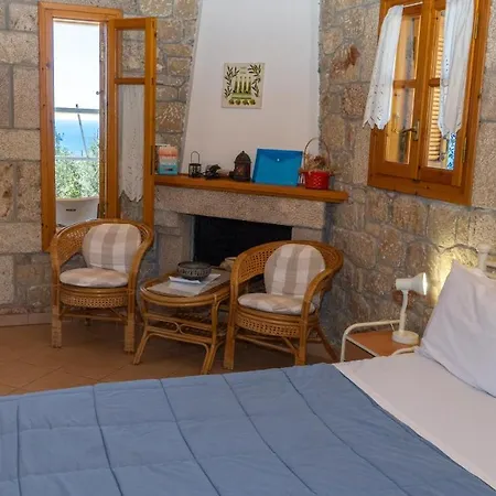 Appartamento Trisilio Kardhamili