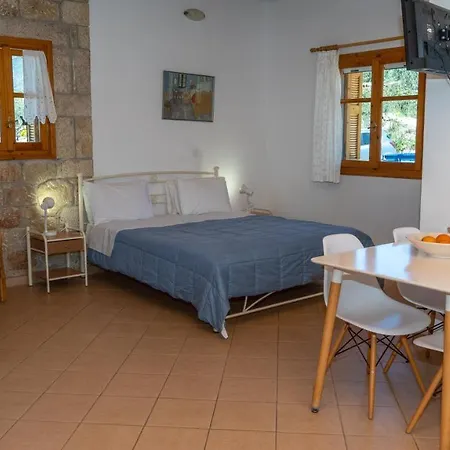 Trisilio Appartamento Kardhamili