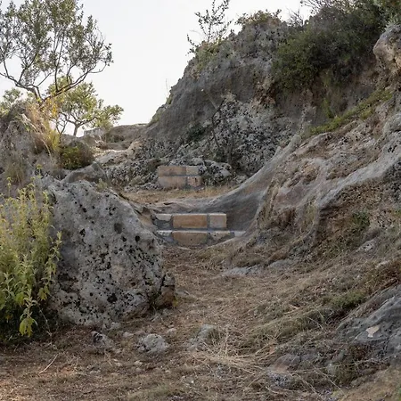 Trisilio * Kardhamili