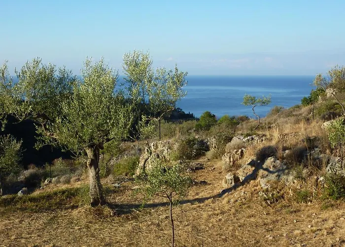 Trisilio Apartamento Kardamyli